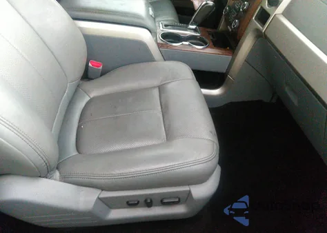 2013 Ford F-150 Lariat z USA, uszkodzony, nr VIN 1FTFX1EF8DKE10984